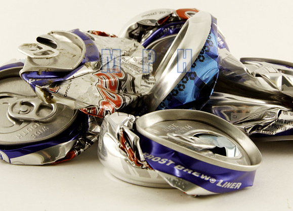 small bag of 74 crushed can has 1 kilogram of aluminum